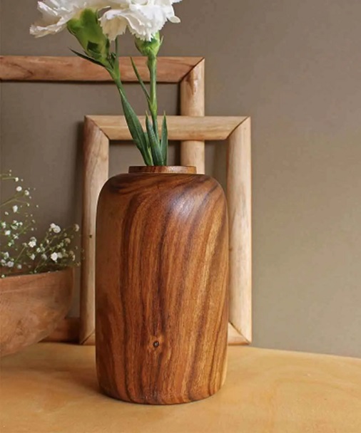 How to Choose the Right Size and Design of Wooden Vases