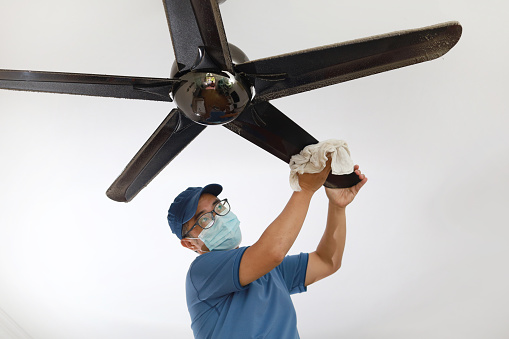 4 simple and unique tips to clean a fan